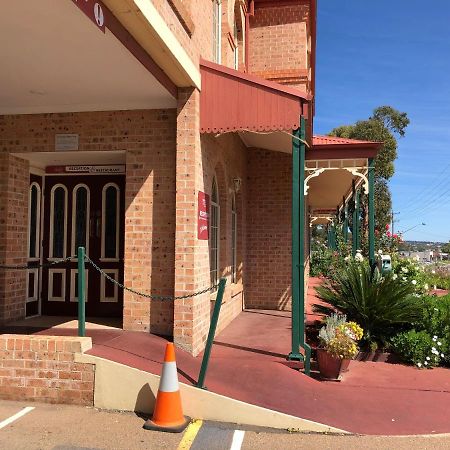 Heritage Motor Inn Goulburn Exterior photo