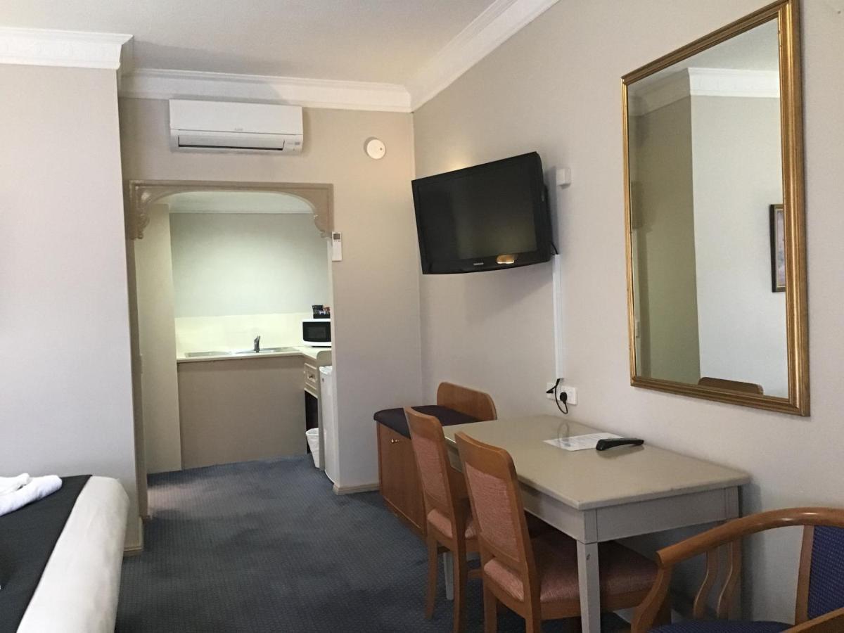 Heritage Motor Inn Goulburn Exterior photo