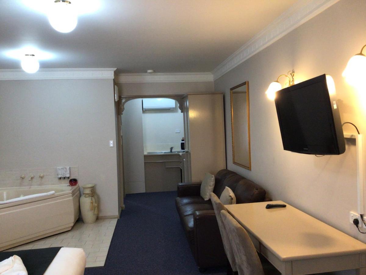 Heritage Motor Inn Goulburn Exterior photo