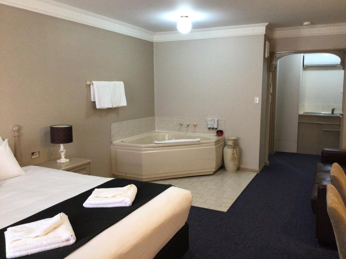 Heritage Motor Inn Goulburn Exterior photo