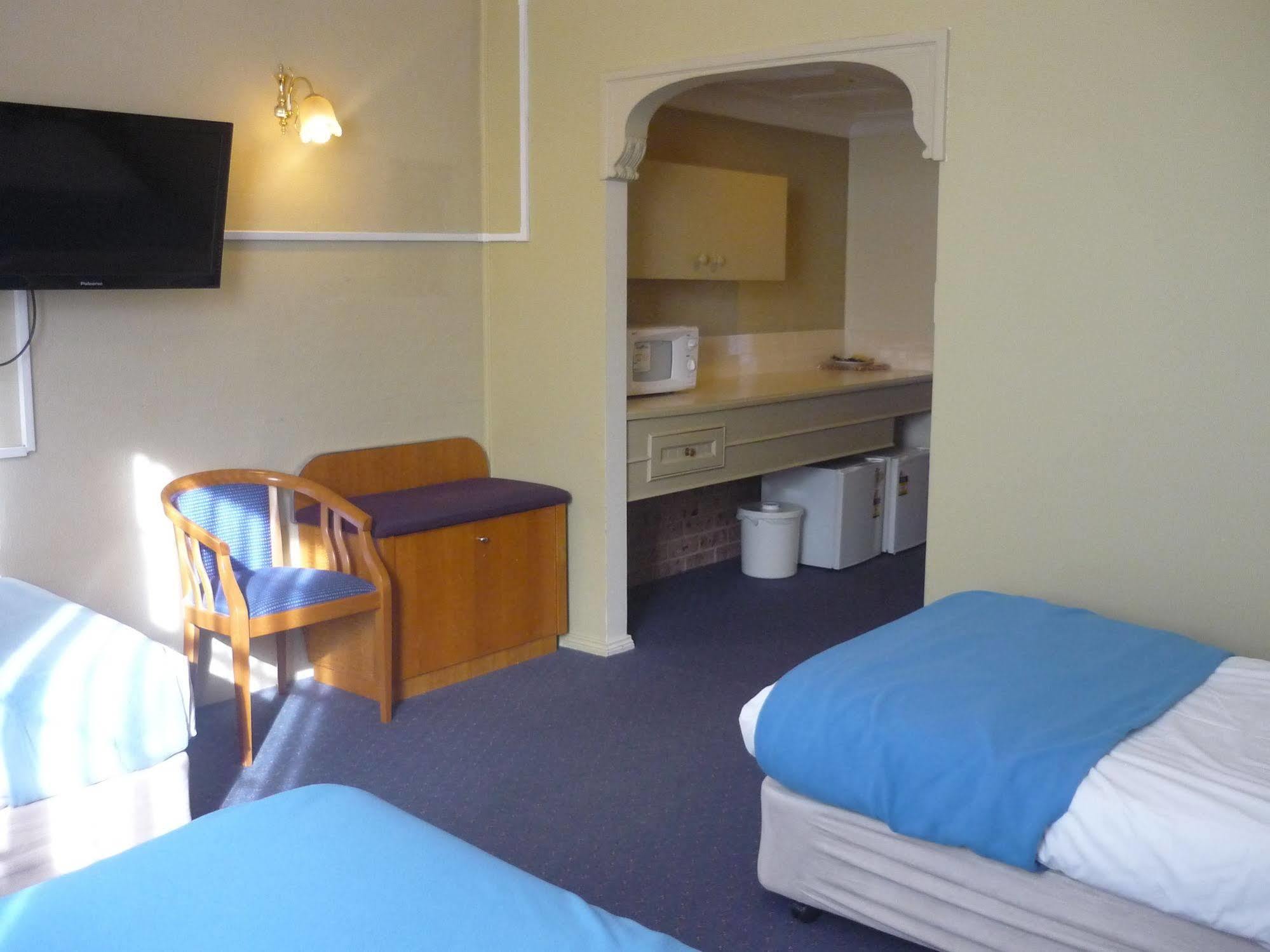 Heritage Motor Inn Goulburn Exterior photo