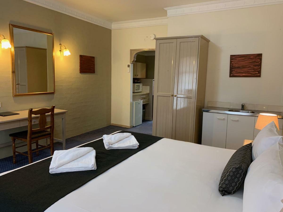 Heritage Motor Inn Goulburn Exterior photo
