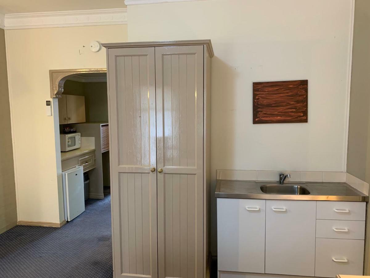 Heritage Motor Inn Goulburn Exterior photo